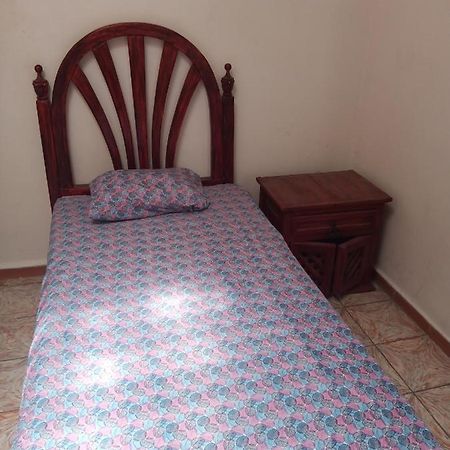 Quiroz House Ξενοδοχείο Λεόν Εξωτερικό φωτογραφία
